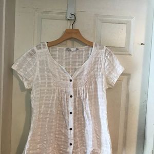 Prana white top sz M very cute and stylish